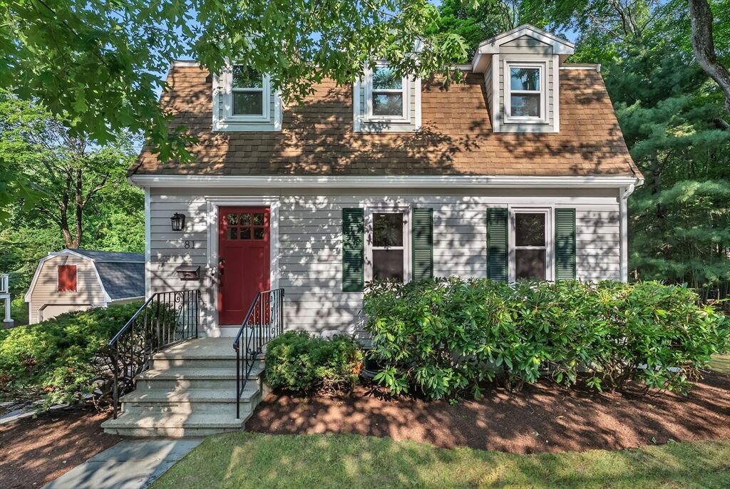 Property Photo:  81 Seaver St  MA 02481 