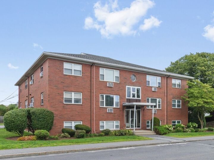 Property Photo:  40 Whitman Road B-2  MA 02453 