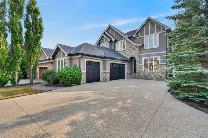 Property Photo: 4 Aspen Cliff Close SW AB T3H 0L9