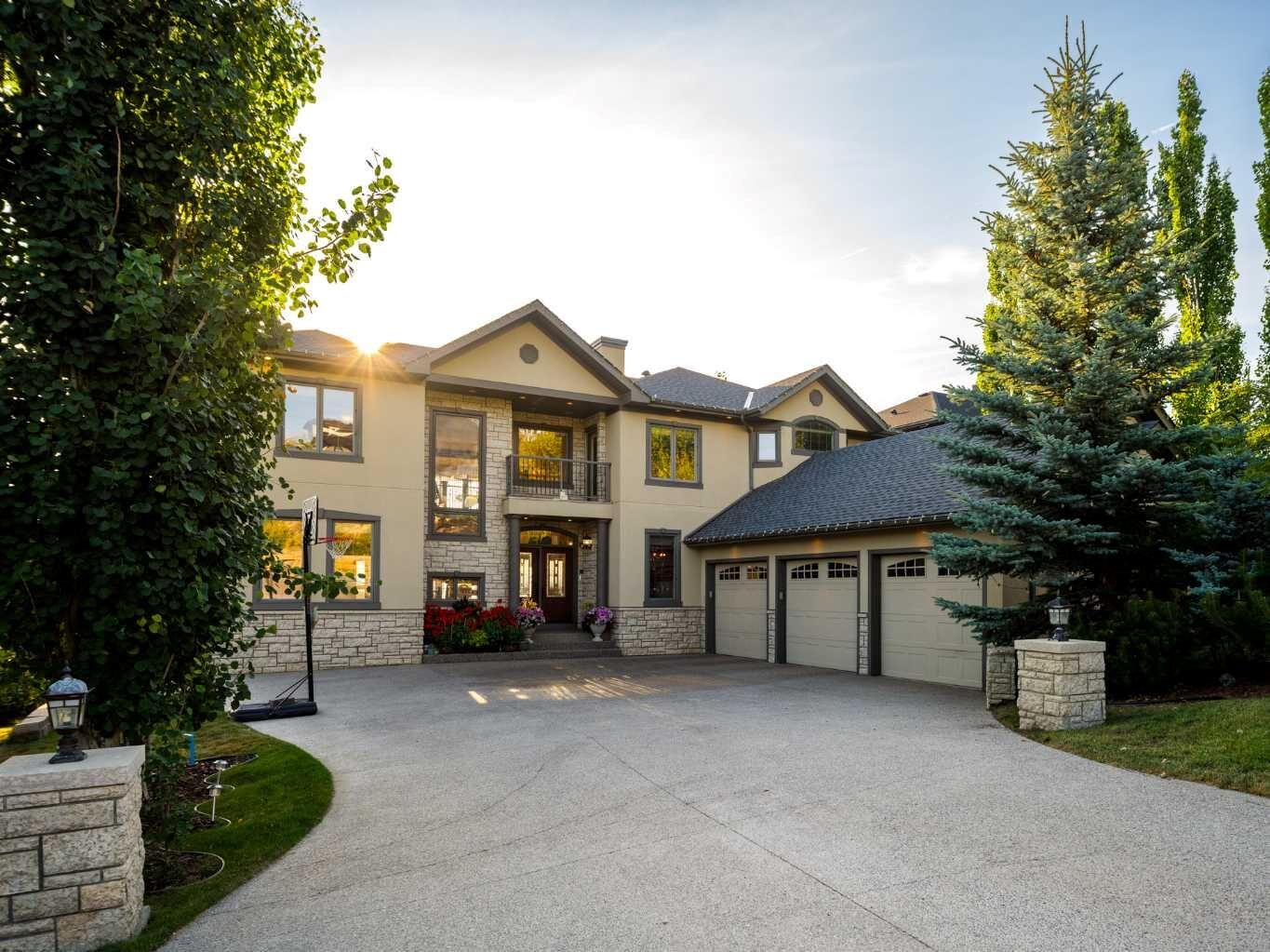 Property Photo: 3221 77 Street SW AB T3H 5M1