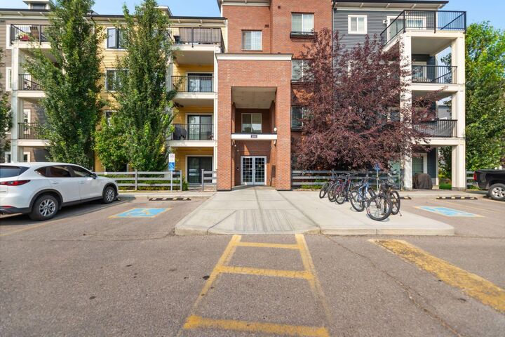 Property Photo: 99 Copperstone Park SE 3108 AB T2Z 5C9