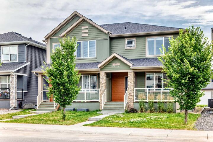 Property Photo:  52 Wolf Creek Drive SE  AB T2X 4W9 