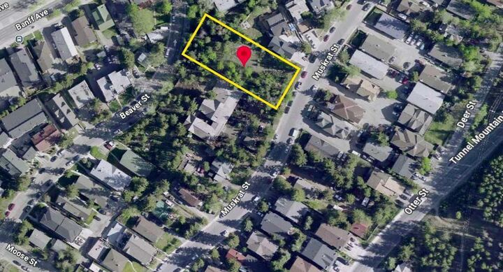 425 Muskrat Street — photo 1