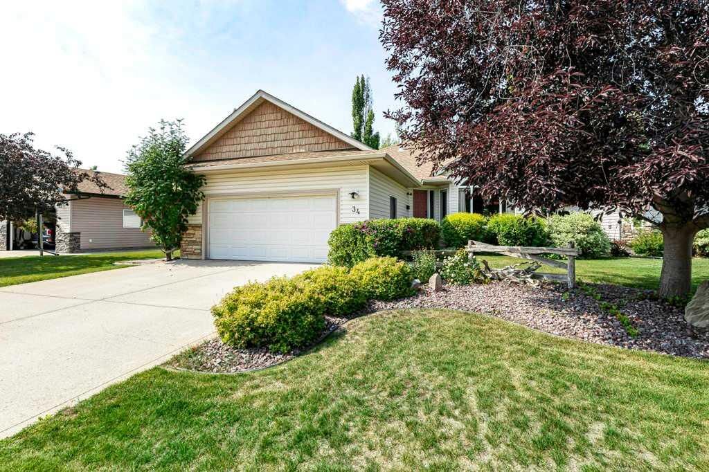 Property Photo: 34 Duffield Avenue AB T4R 2Y1