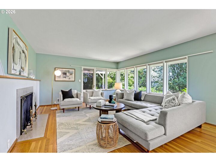 Property Photo:  434 NW Hermosa Blvd  OR 97210 
