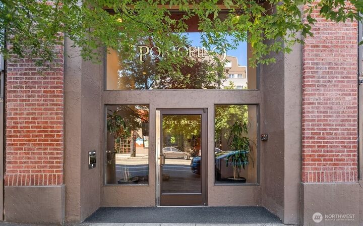 Property Photo:  417 E Pine Street 211  WA 98122 