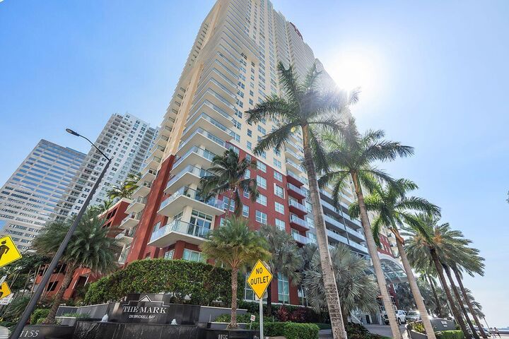 Property Photo: 1155 Brickell Bay Drive 2802 FL 33131