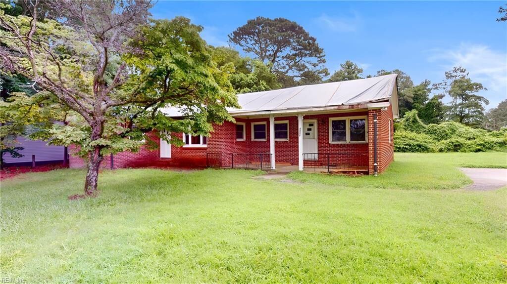 Property Photo:  5856 Godwin Blvd  VA 23432 