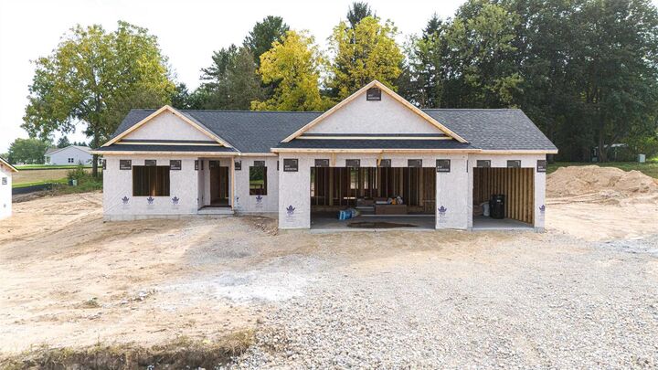 Property Photo:  509 Ridge Court  WI 53545 