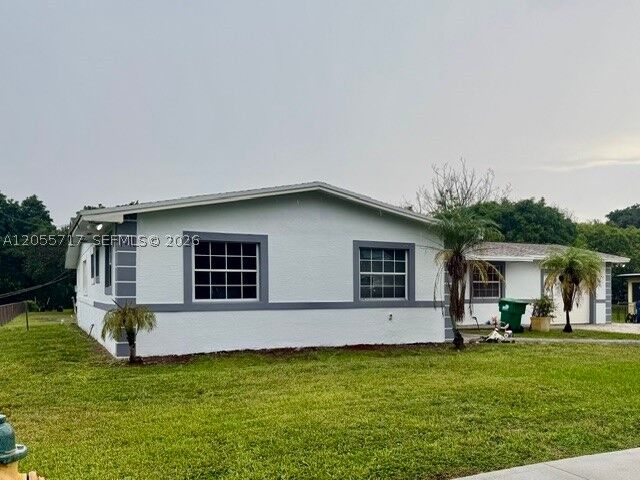 Property Photo: 16920 NW 19th Ave FL 33056