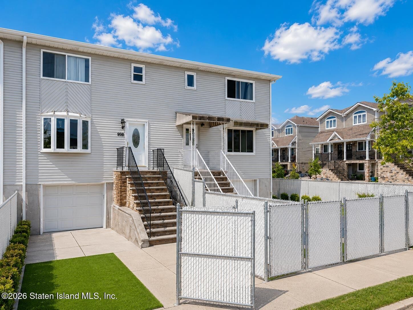 Property Photo:  998 Olympia Boulevard  NY 10306 