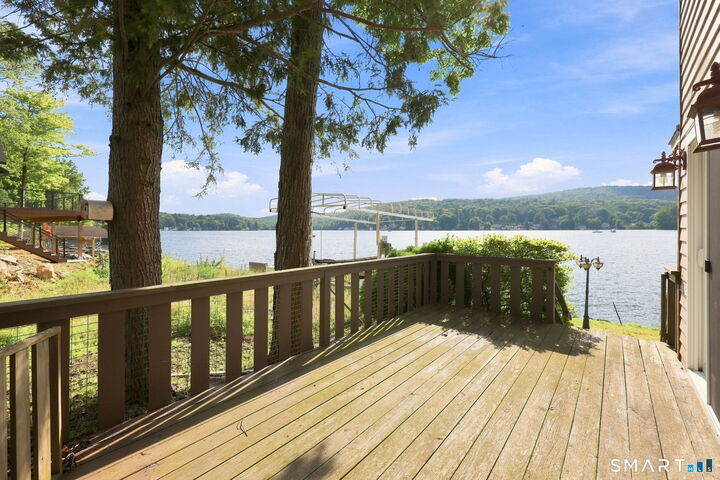 Property Photo: 600 East Wakefield Boulevard CT 06098
