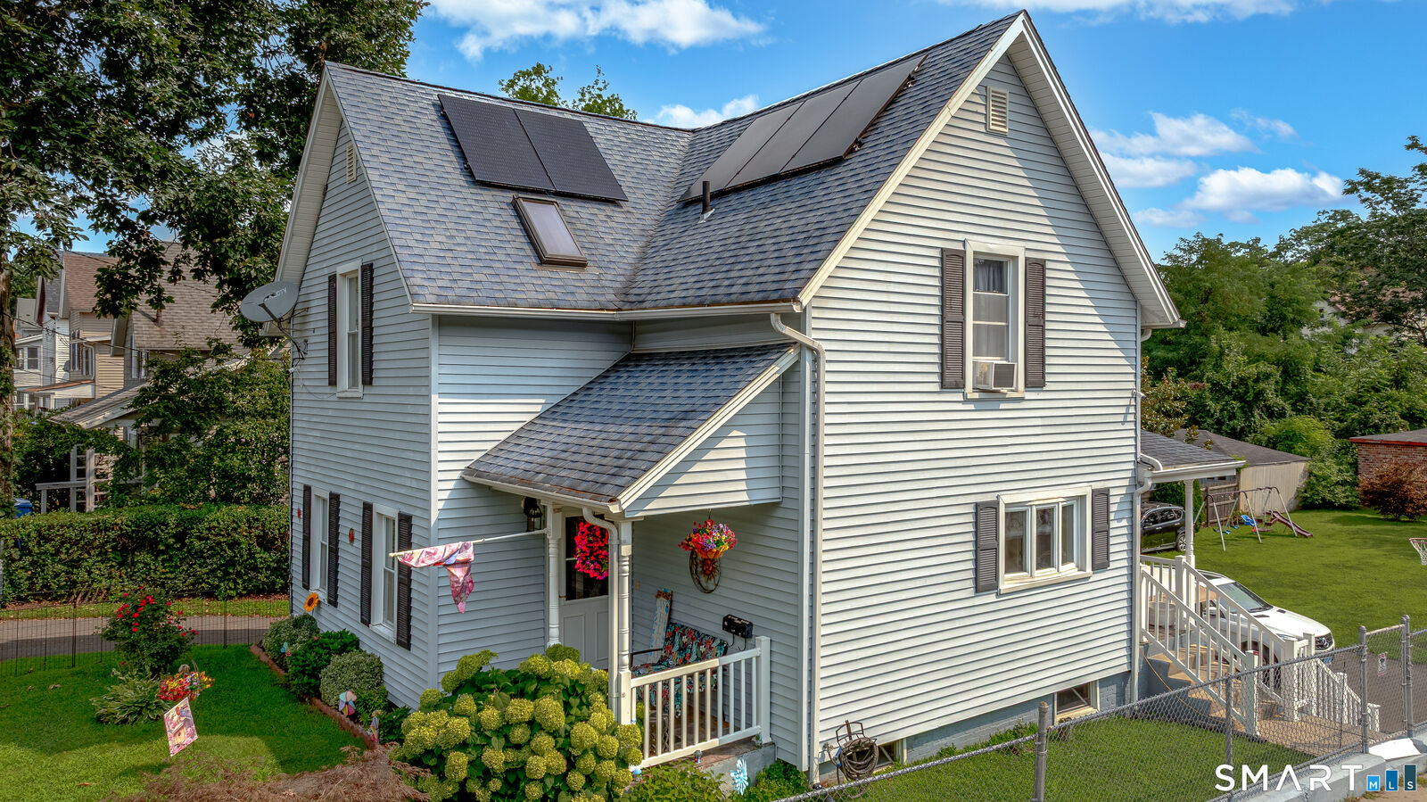 Property Photo:  44 Greenwood Street  CT 06051 