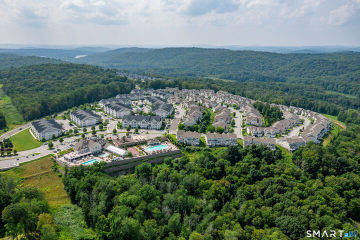 Property Photo:  424 Center Meadow Lane 424  CT 06810 