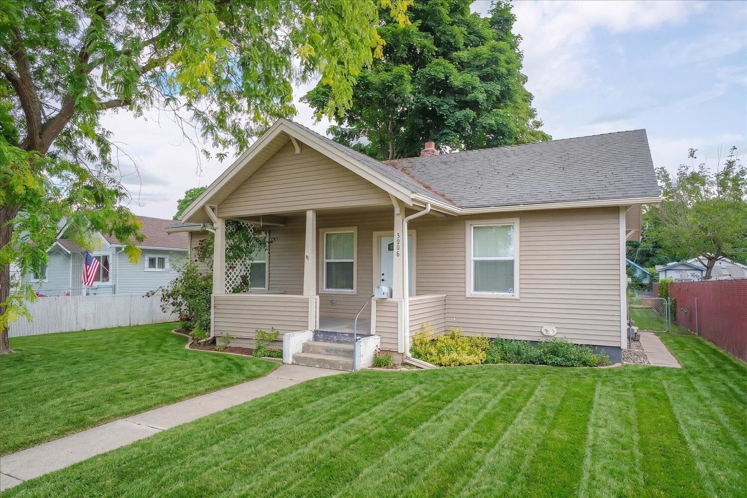 Property Photo: 3908 E 4th Ave WA 99202