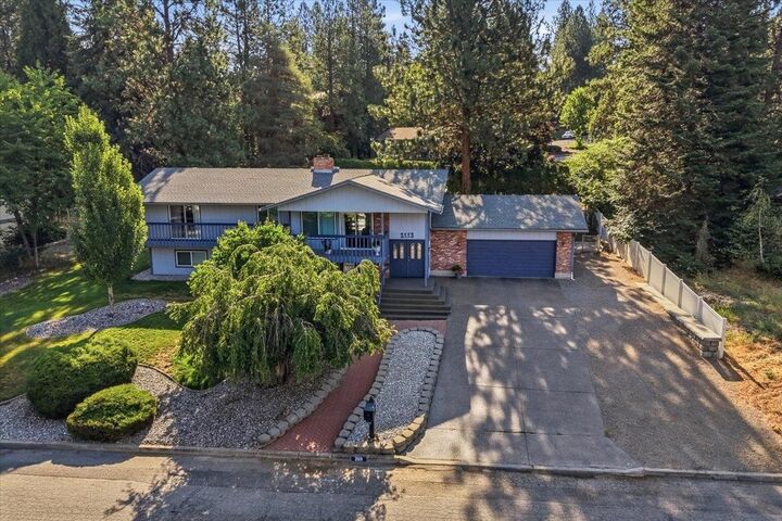 Property Photo:  2113 S Vera Crest Dr  WA 99037 