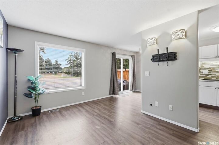 103 Berini Drive 8 — photo 1