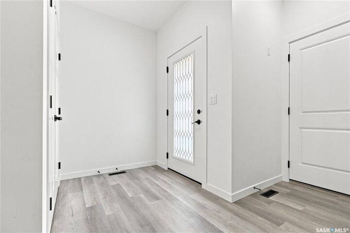 Property Photo:  530 Taskamanwa Street  SK S7V 1P8 