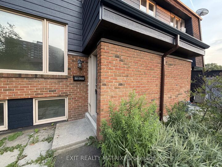 Property Photo:  2610 Draper Avenue 50  ON K2H 8X8 