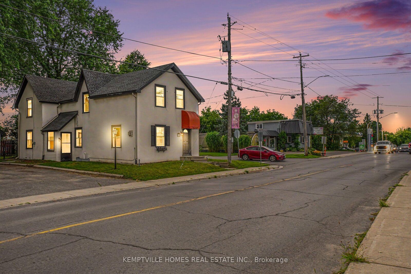 Property Photo: 616 Rideau Street ON K0G 1J0