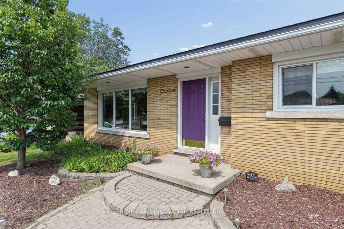 Property Photo: 14 Cambridge Avenue ON N2B 1N4
