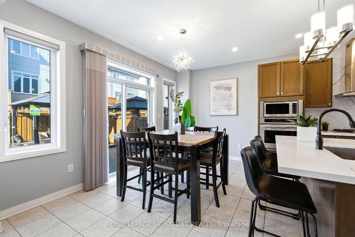 Property Photo:  14 Paisley Way  ON L9W 6Z5 