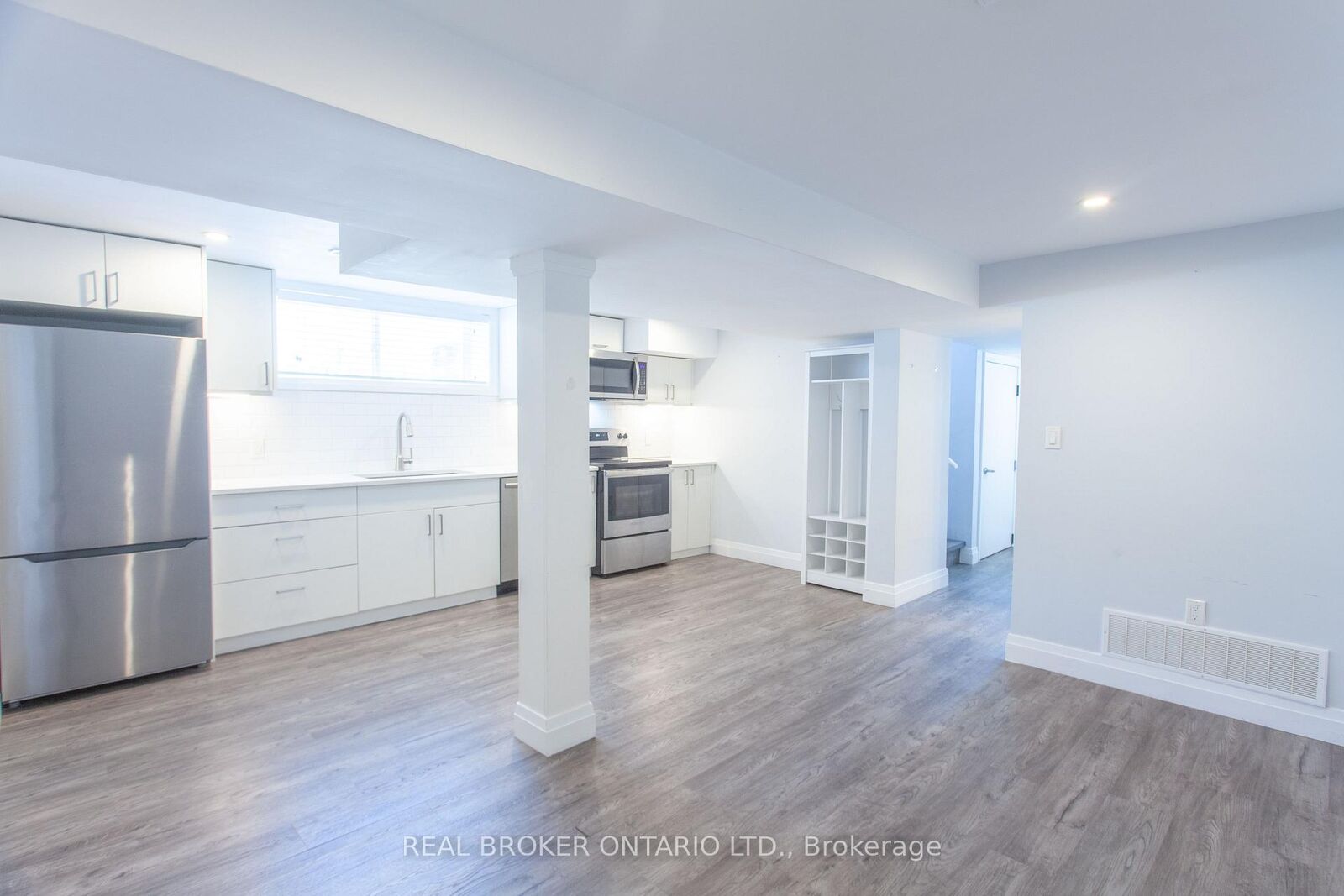 Property Photo: 397 Mississaga Street W Bsmt ON L3V 3C4