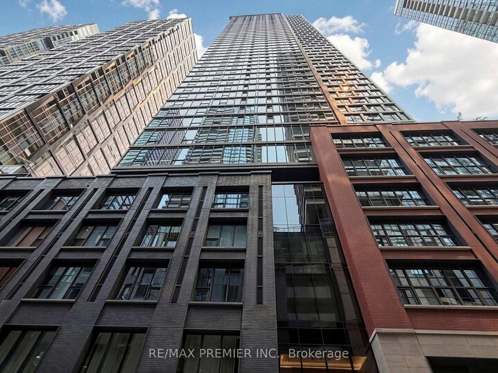 Property Photo: 55 Mercer Street 1007 ON M5V 0W4