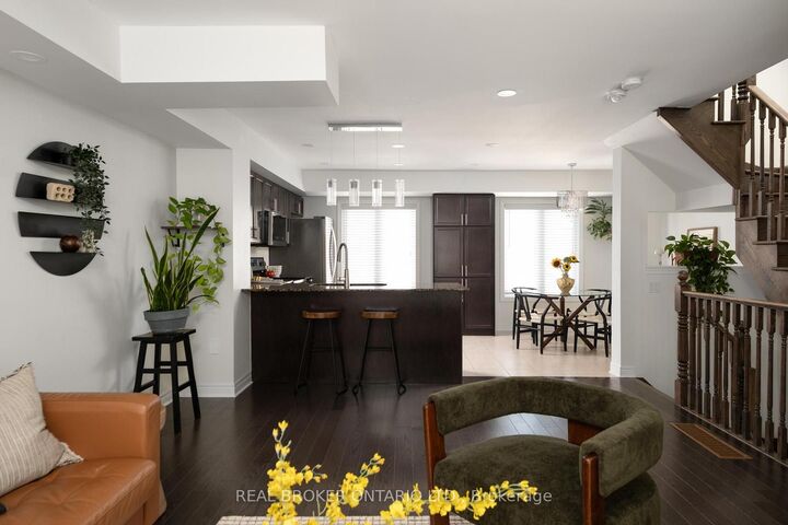 Property Photo: 2280 Baronwood Drive 81 ON L6M 4Z5