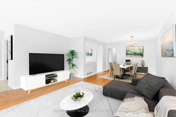 Photo de la propriété: 22 Lormar Drive ON M9B 4V7