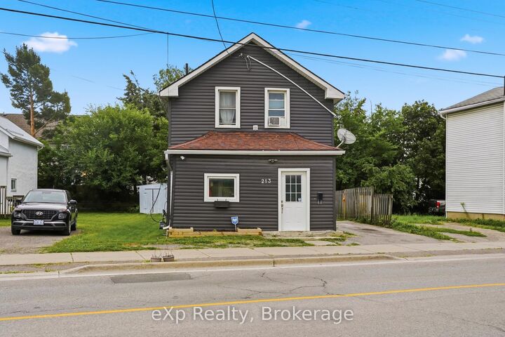 213 Station Street — photo 1