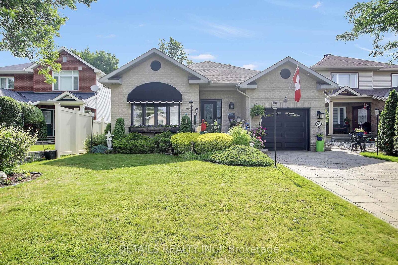 Property Photo: 65 Kimberwick Crescent ON K1V 0W6