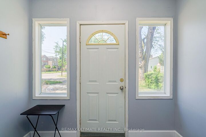 Property Photo: 632 Trethewey Drive ON M6M 4C3