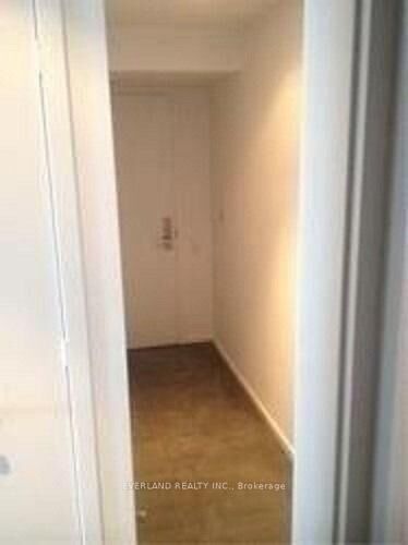 Property Photo: 5 St Joseph Street 3810 ON M4Y 1J6