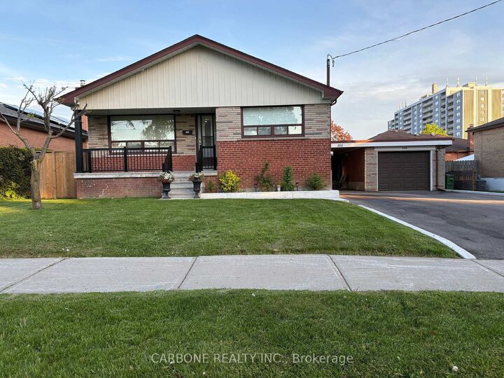 105 Hallsport Crescent — photo 1