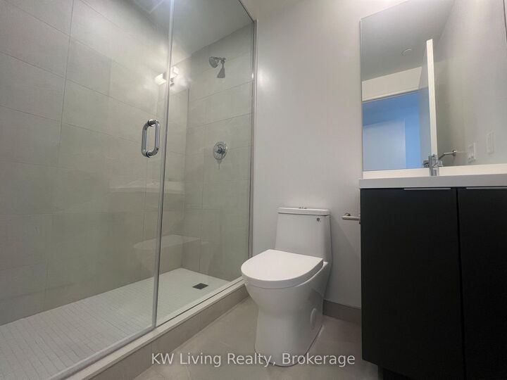 Property Photo:  400 King Street W 1808  ON M5V 0X8 