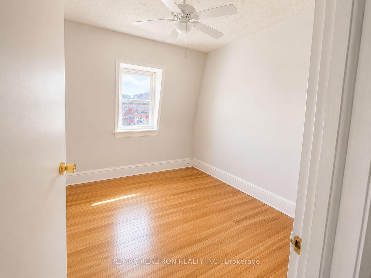 Property Photo:  502 Queen Street E  ON M5A 1V2 