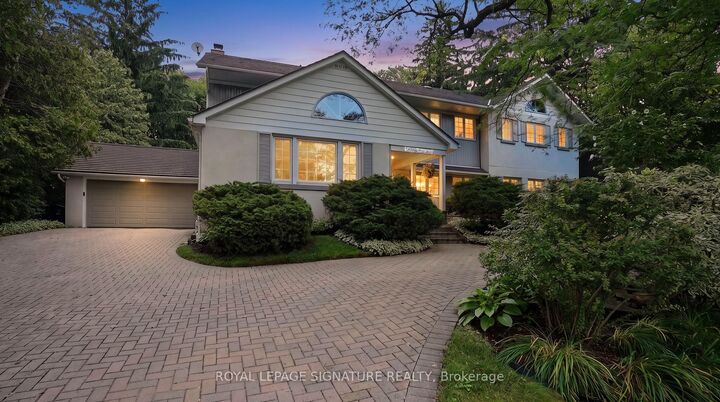 Property Photo: 8 Windy Ridge Drive ON M1M 1H5