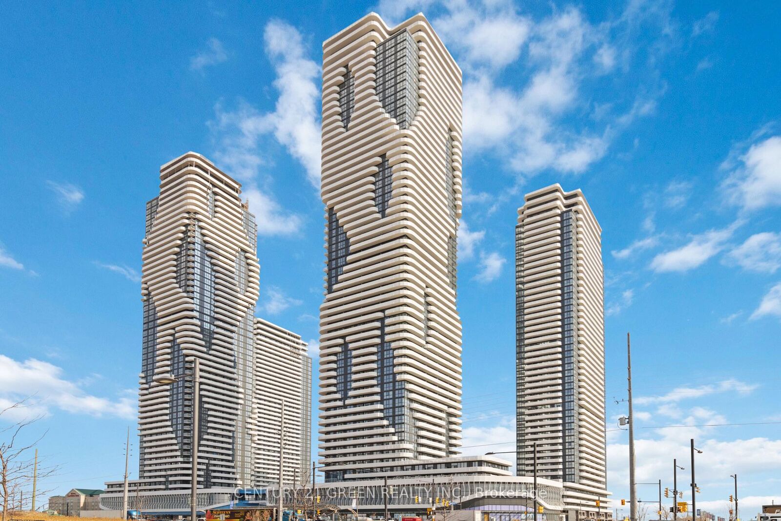 Property Photo: 225 Commerce Street 3506 ON L4K 0R1