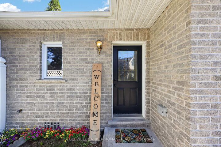 Property Photo: 505 Thomas Street ON L0M 1S0