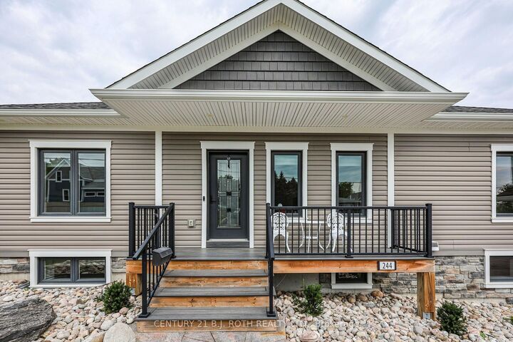 Property Photo: 244 Frank Street ON L4R 1H4