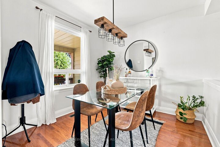 Property Photo:  213 Oakcrest Avenue  ON M4C 1B8 