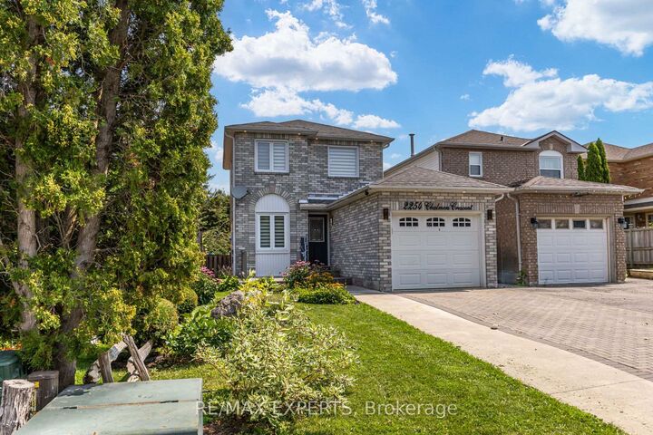 Property Photo:  2254 Chalmers Crescent  ON L9S 1Y5 