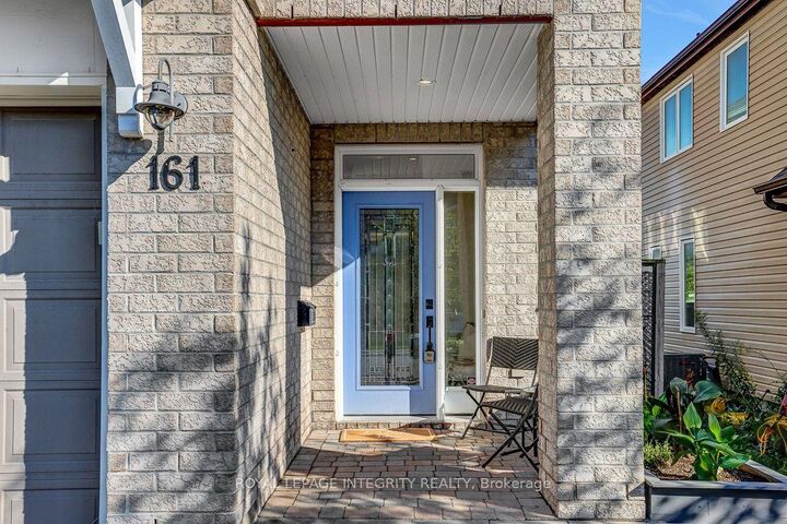 Property Photo: 161 Mojave Crescent ON K2S 0H3