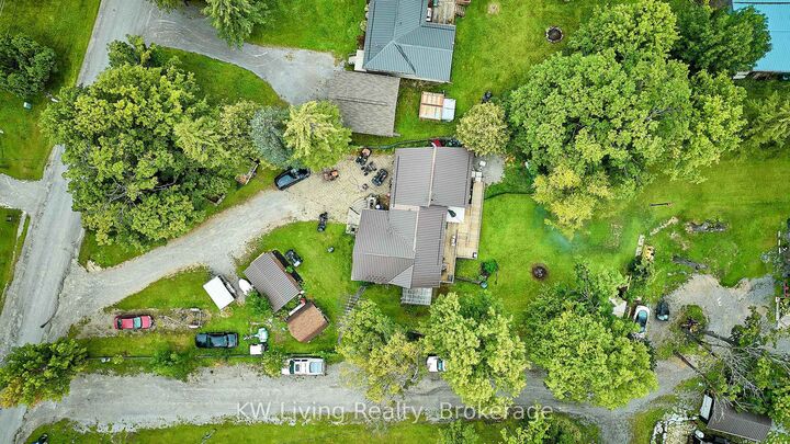 Property Photo: 40 Butternut Drive ON K9V 4R1