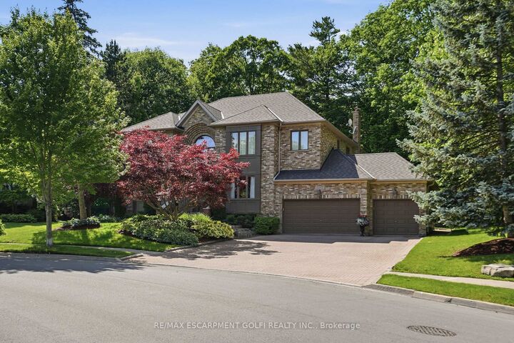 Property Photo: 1121 Forestvale Drive ON L7P 4W3
