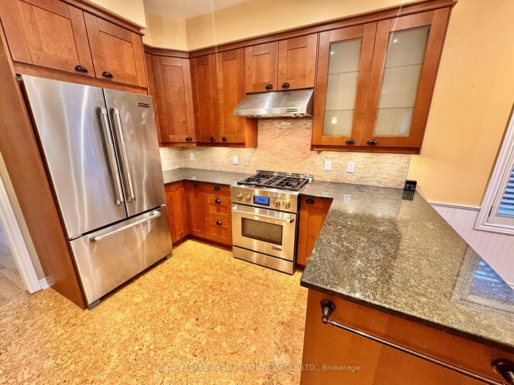 Property Photo: 2401 Ennerdale Road ON L6H 6N5