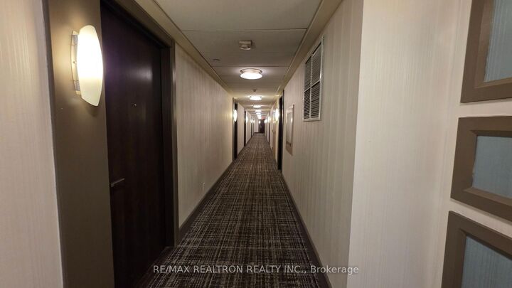 Property Photo:  370 Highway 7 N/A E 1025  ON L4B 0C4 