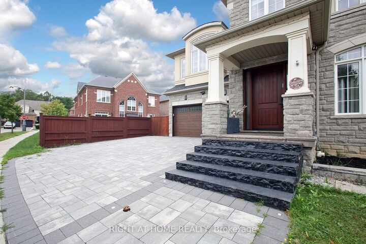 Property Photo: 133 Woodville Drive ON L6A 4K4