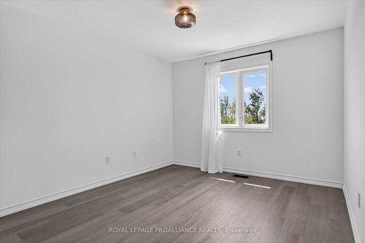 Property Photo: 138 Village Crescent ON K9J 0A9